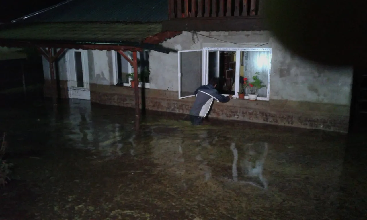 POTOP la Piatra-Neamț! Imaginile dezastrului (FOTO-VIDEO) (11)
