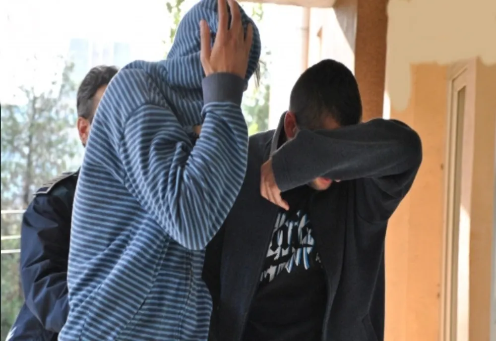 Și-au plătit polițe mai vechi folosind violența. Acum sunt în arest!