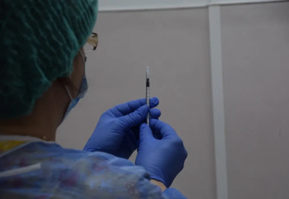 A început vaccinarea personalului Direcției de Asistență Socială din cadrul Primăriei Piatra-Neamț