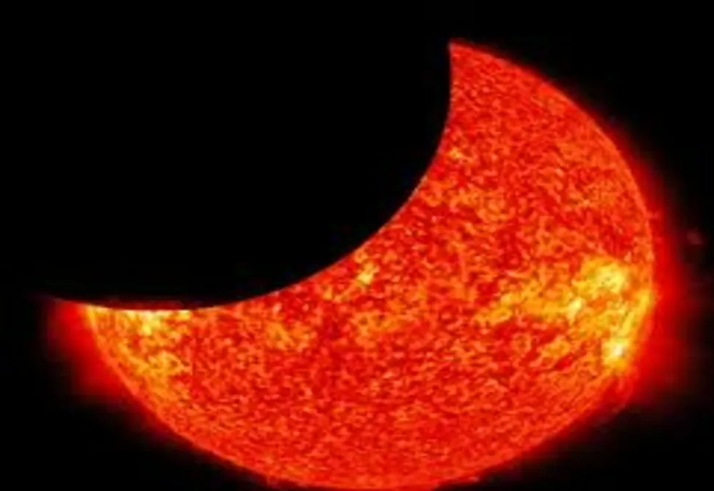 Eclipsă de Soare parțială, vizibilă din România 