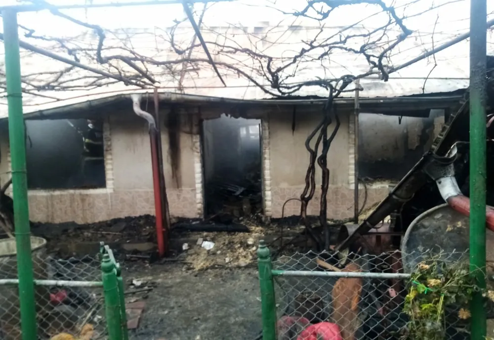 Incendiu la o gospodărie din Neamț! Care a fost cauza