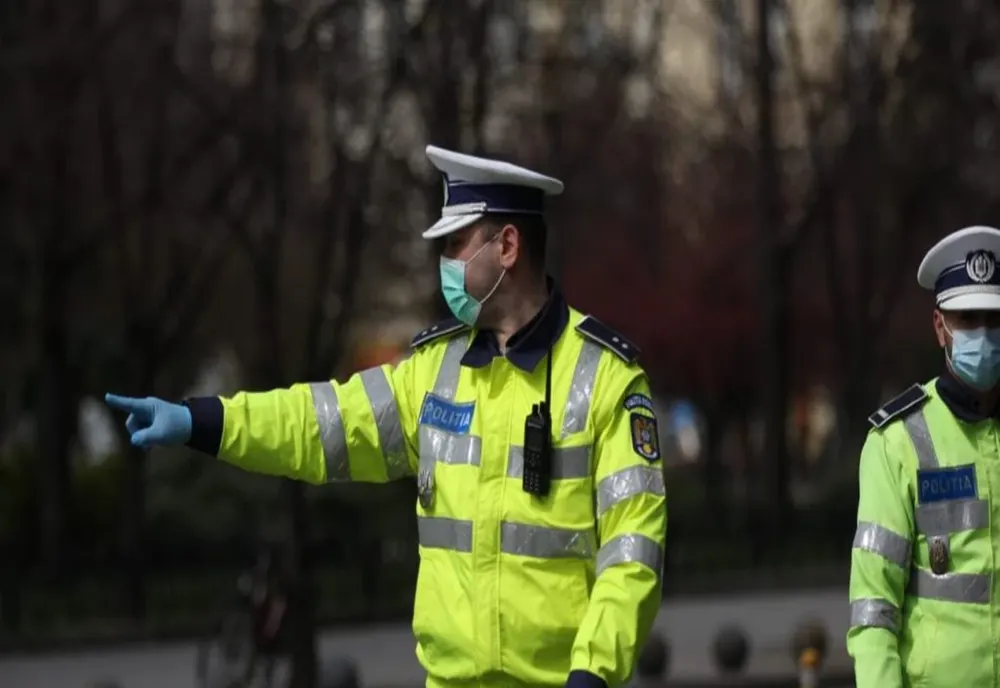 Un vitezoman din Ucraina nu a oprit la semnalele polițiștilor! Ce ascundea șoferul