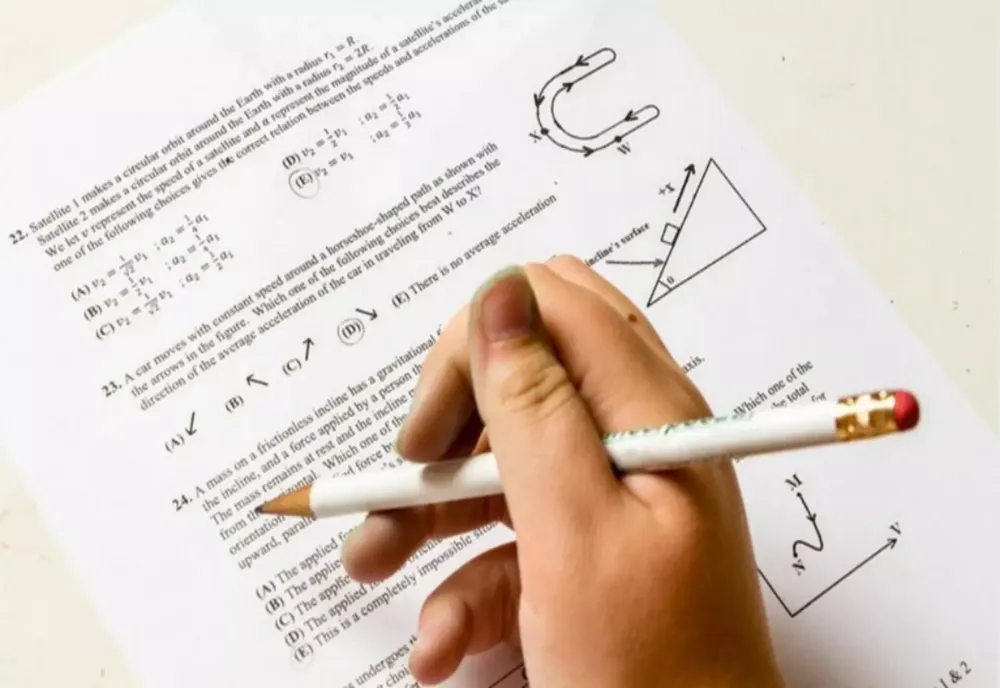 Evaluare națională 2022. Subiecte MATEMATICĂ - ce au avut de rezolvat elevii la examenul de astăzi