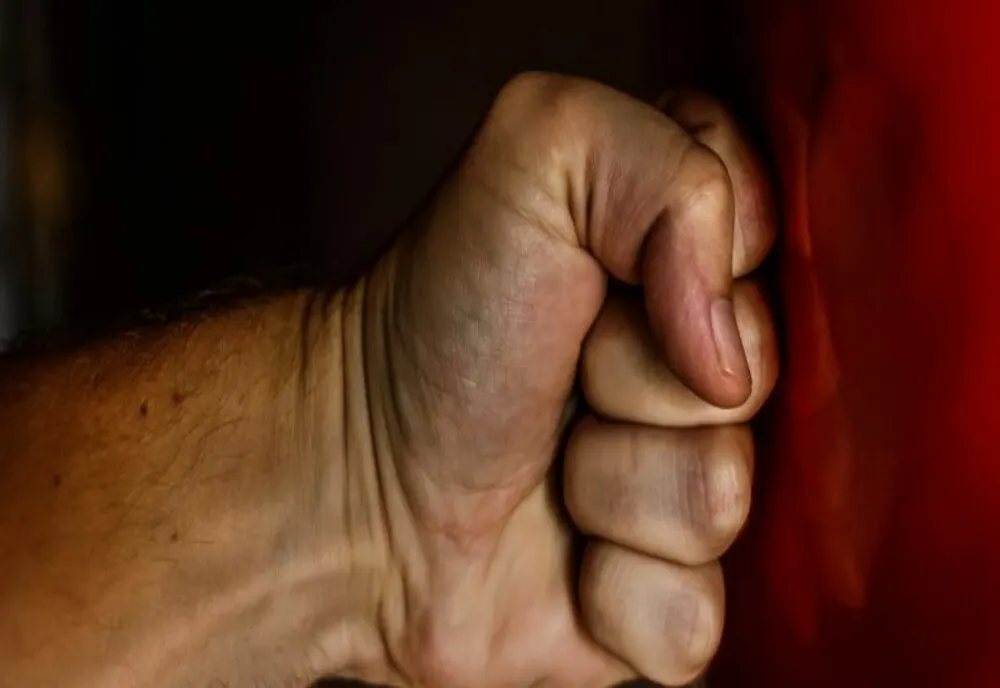 Bătut de consătean! Agresorul, arestat