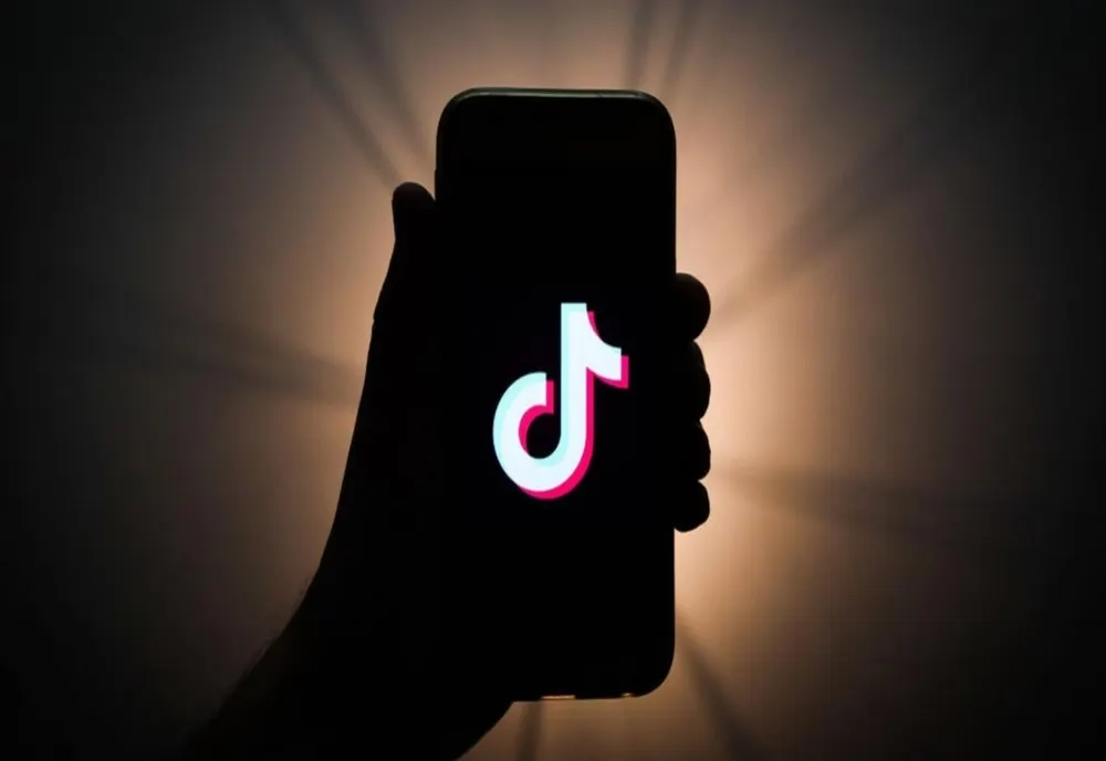 TIKTOK CERE SUSPENDAREA LEGII CARE AR INTERZICE APLICAȚIA ÎN STATELE UNITE