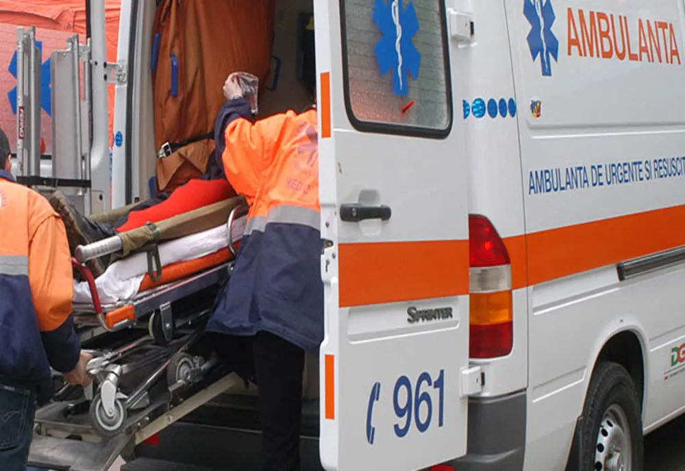 Accident în Târgu Neamț! Șoferița a fost rănită