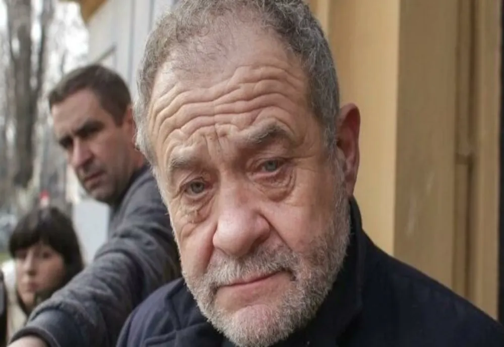 Caracatița din Vaslui extinsă de GREII județului cu TUNURI de milioane de euro - Dezvăluiri despre „clanul Buzatu”, la Culisele statului paralel