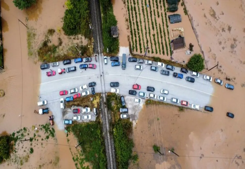 MAE, alertă de călătorie în Grecia: Restricții de circulație pe autostrăzi și drumuri naționale