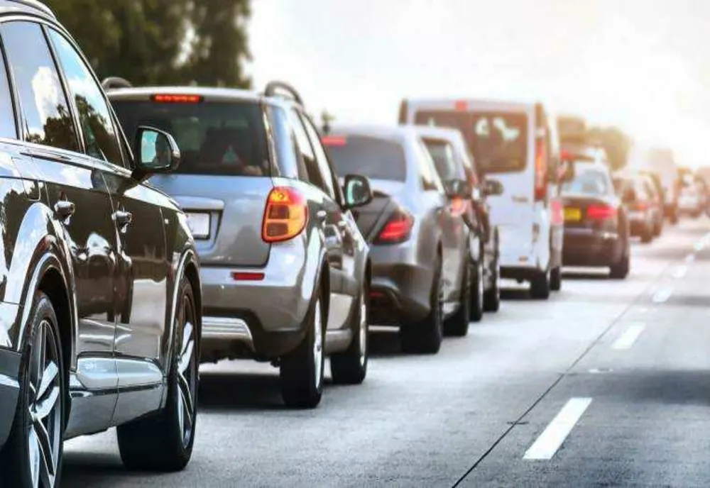 Rovinietă 2026. Lovitură pentru șoferi chiar de la începutul anului: cât a ajuns să coste taxa de drum și ce greșeală banală atrage o amendă usturătoare