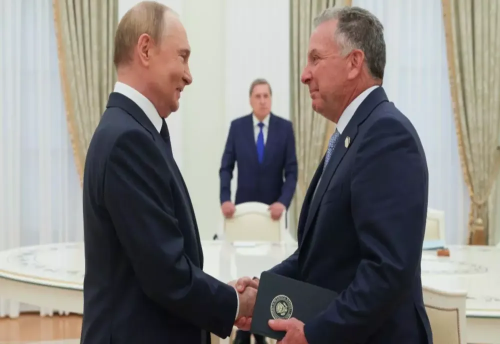 Putin s-a întâlnit cu reprezentanții lui Trump