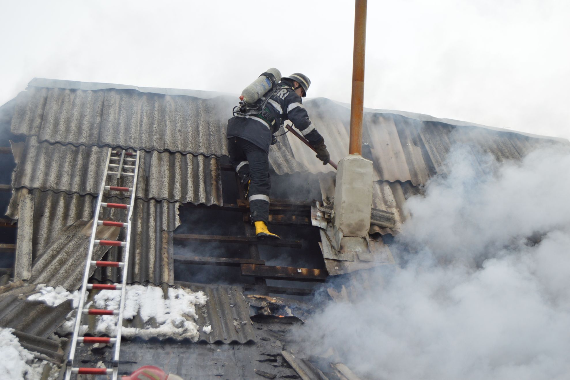 cosurile de fum incendiu