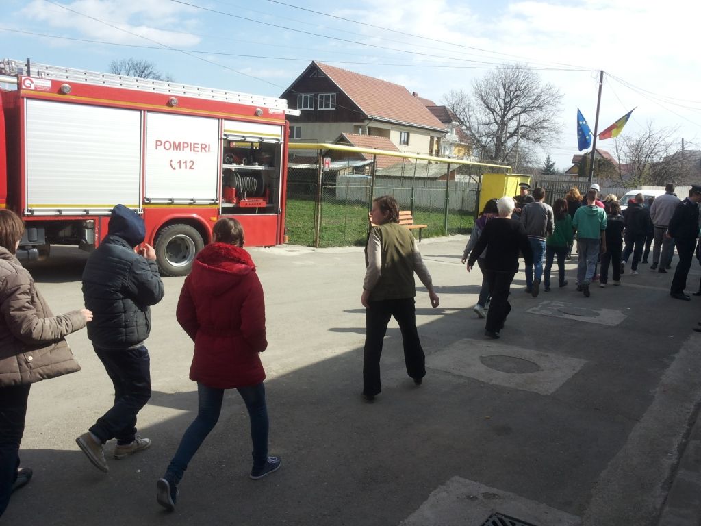 exercitiu de alarmare cutremur a