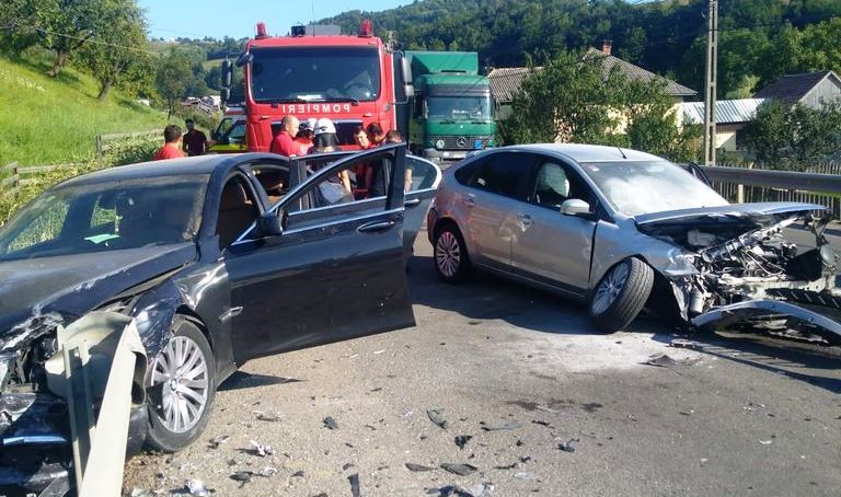 Un-bărbat-din-Neamț-a-provocat-un-accident-cu-4-răniți-FOTO-2