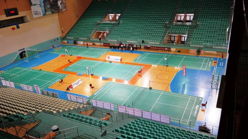 BADMINTON-8