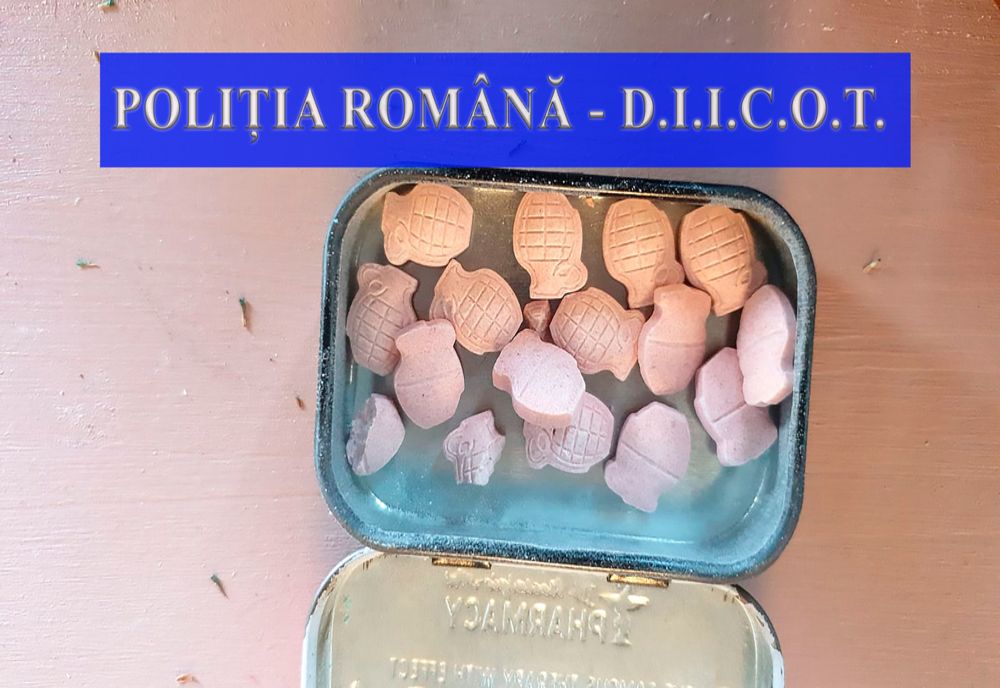 GALERIE FOTO: Dealerul festivalurilor de muzică electronică, prins cu droguri la Iaşi! 