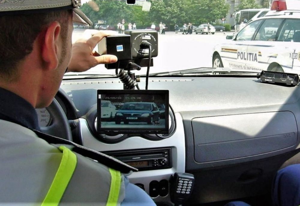 12 șoferi au rămas pietoni într-o singură zi