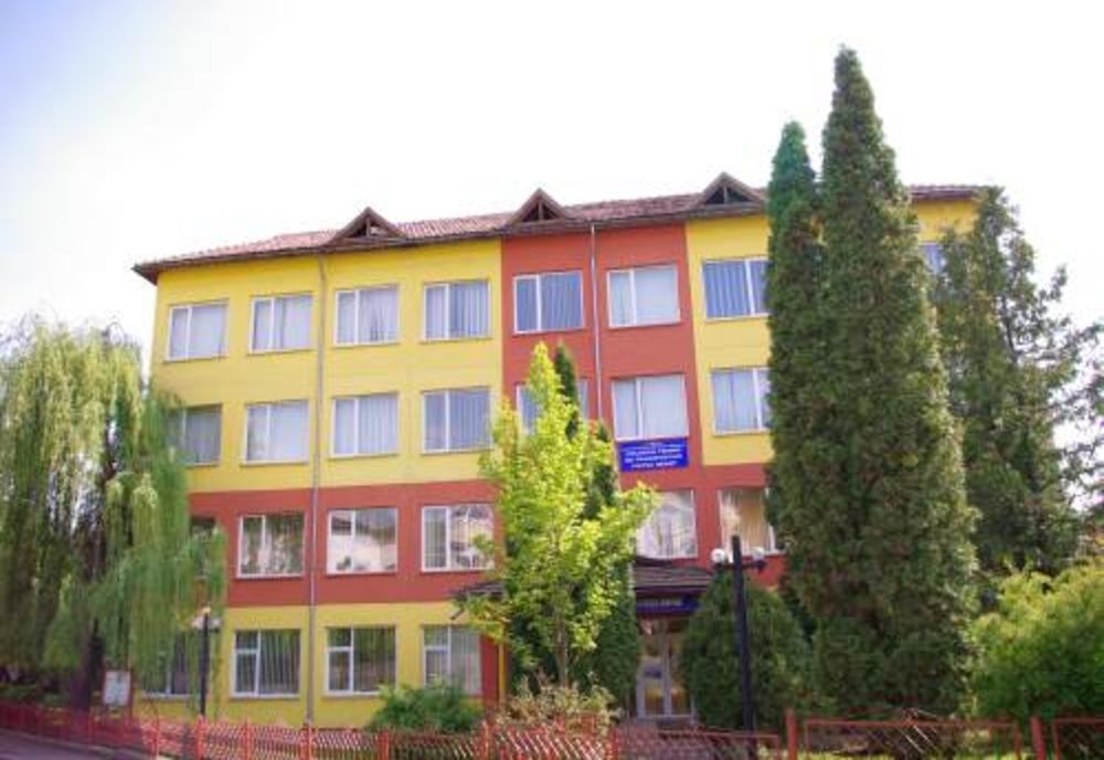 Zece unități de învățământ din Piatra-Neamț vor beneficia de investiții din fonduri europene