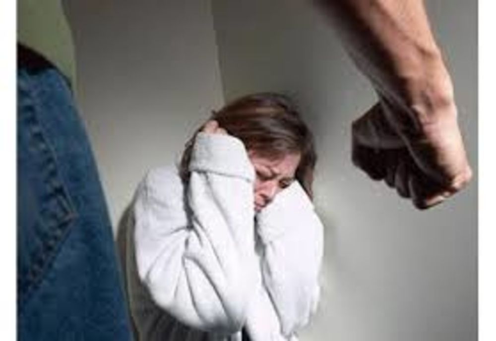 Tată violent pus sub control judiciar