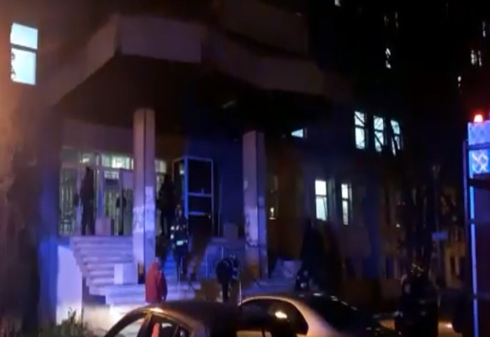 Incendiu la Spitalul Județean de Urgență din Piatra-Neamț, în această seară. 
