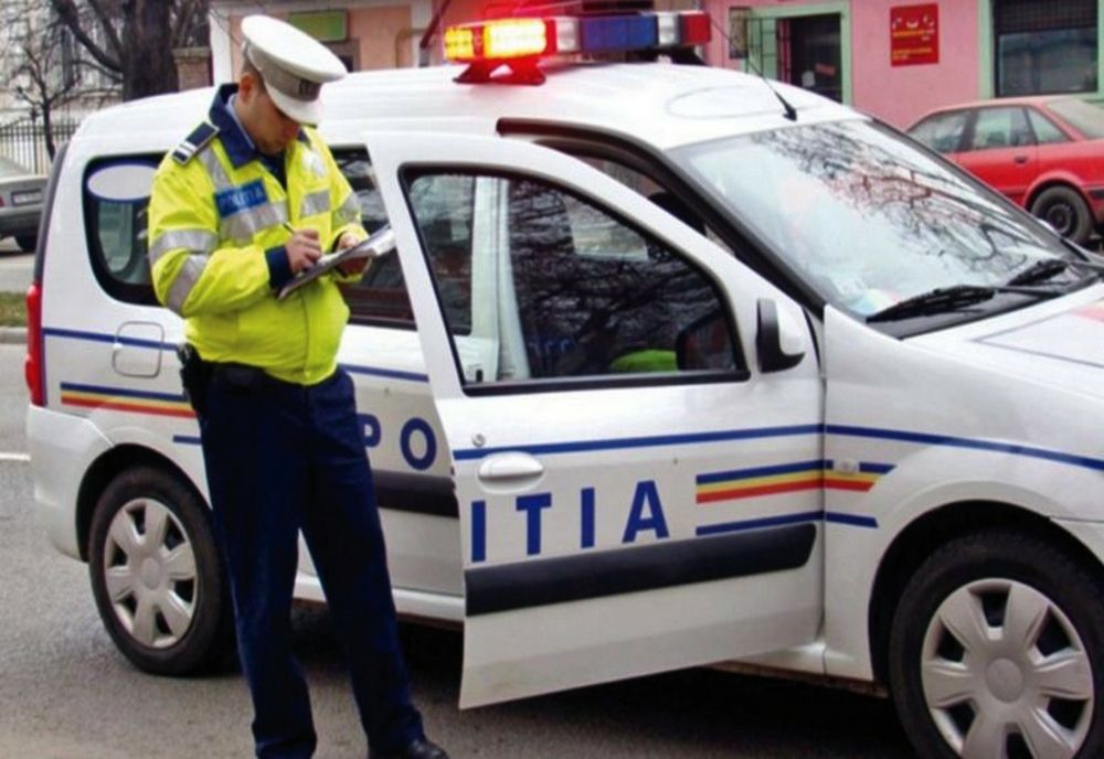 PESTE 400 DE PERMISE AUTO, SUSPENDATE ÎNTR-O SINGURĂ LUNĂ PE LITORAL