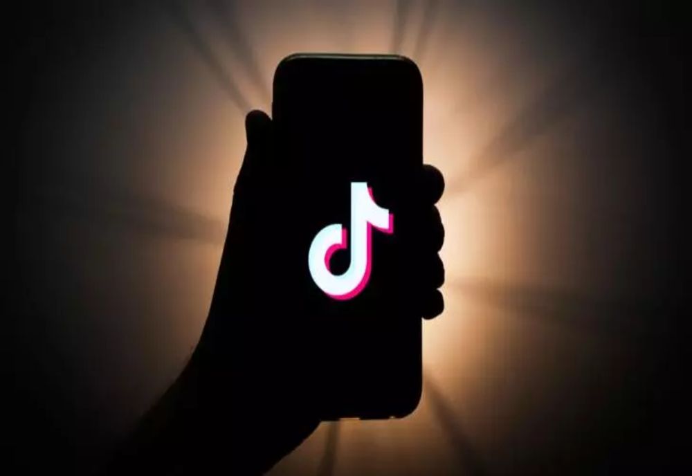 TikTok anunță că va șterge clipuri de pe platformă - Ce conținut este vizat
