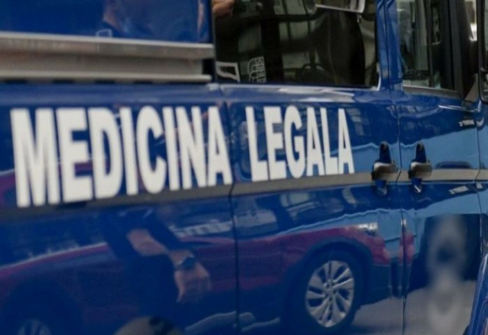 Un cadavru a fost găsit într-un lac din Piatra Neamț