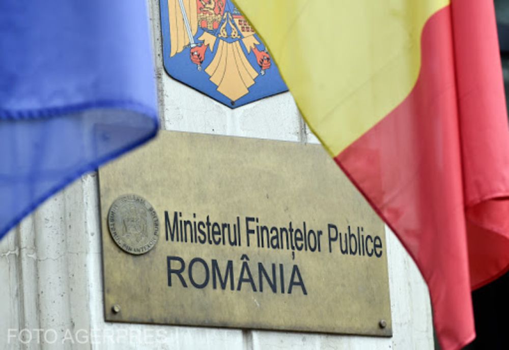PROTEST ÎN FAȚA MINISTERULUI DE FINANȚE 