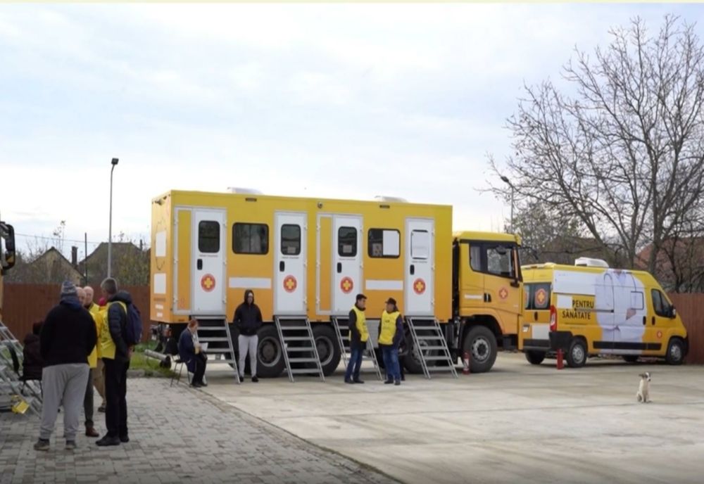 CARAVANA MEDICALĂ. Medicii voluntari aduc speranță și încredere în satele din România
