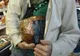 Săltată de polițiștii locali după ce a fost prinsă la furat în magazin