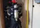 Un copil de 7 ani și un bărbat, duși la spital după un incendiu de apartament 