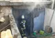 O familie a fost la un pas să rămână fără locuință din cauza unui incendiu izbucnit în garaj