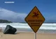 VALURILE VIOLENTE FAC VICTIME ÎN ESTUL AUSTRALIEI