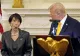 Scandal la Tokyo după declarațiile lui Donald Trump: premierul Sanae Takaichi, criticat că ar fi fost umilit