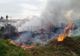 Incendiu într-o zonă cu deșeuri de pe strada Muncii (FOTO)
