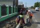 Lucrările de reabilitare a trotuarelor din Roman, în toi