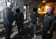 Găsiți în scara unui bloc din Piatra-Neamț după ce au furat din din sala de așteptare a gării