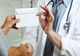 Dosar clasat în cazul medicului prins în flagrant când lua mită