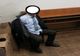 Săltat de polițiștii locali în timp ce, înarmat cu un cuțit, agresa o persoană în Piața Centrală din Piatra-Neamț