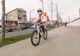 Fetiță de 11 ani, pe bicicletă, accidentată pe trotuar! Cum a ajuns șoferul să lovească biciclista