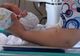 Bărbatul care și-a asistat soția să nască acasă este asistent medical. La fel și pacienta